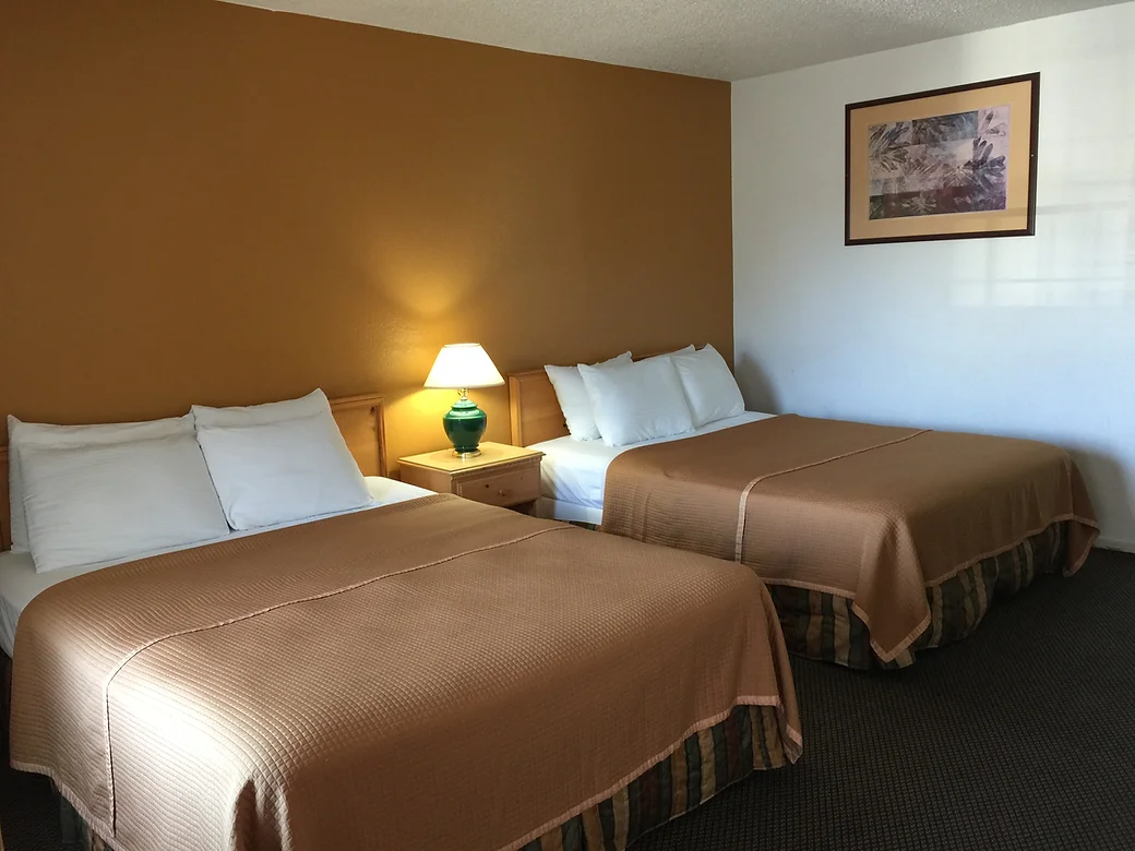 Book Motel in Medford, OR